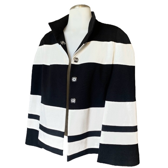 CHICOS / STRIPED BLACK + WHITE CAPE / SZ S / EUC - Picture 1 of 6